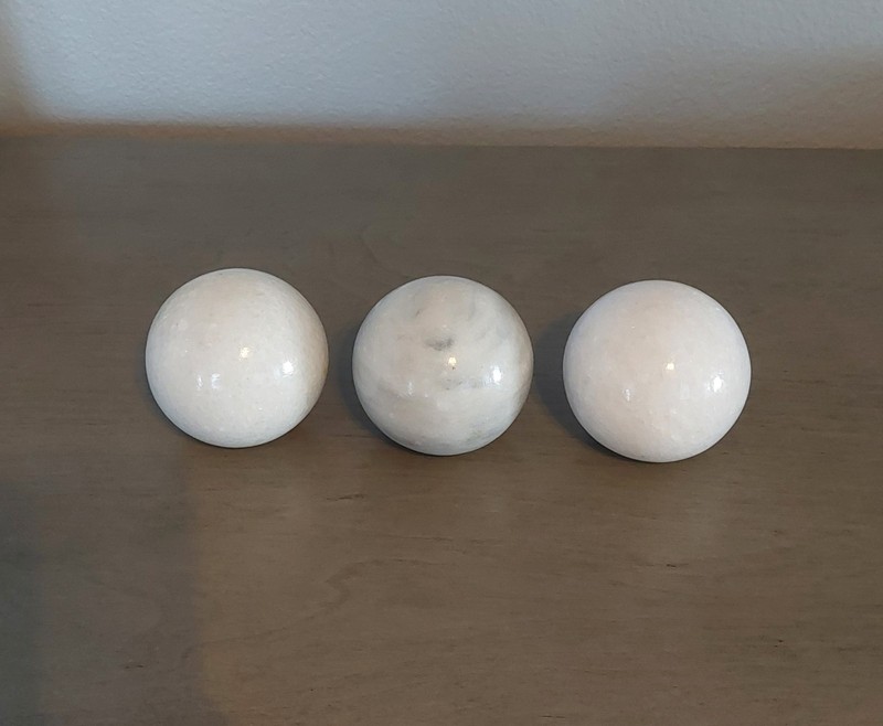 3 Gray Solid Marble 2.5 Inch Round Orbs W/Flat Bottoms Paperweights Or Decor New