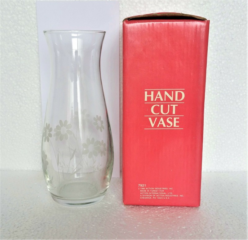 Vintage Vase Action Industries NEW Clear Hand Cut Floral Designs 6 3/4" H gallery