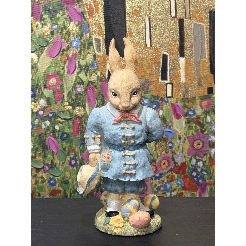 Bently Bunny 1994 Easter Bunny Rabbit Figurine Blue Coat Eggs Flowers Gentleman