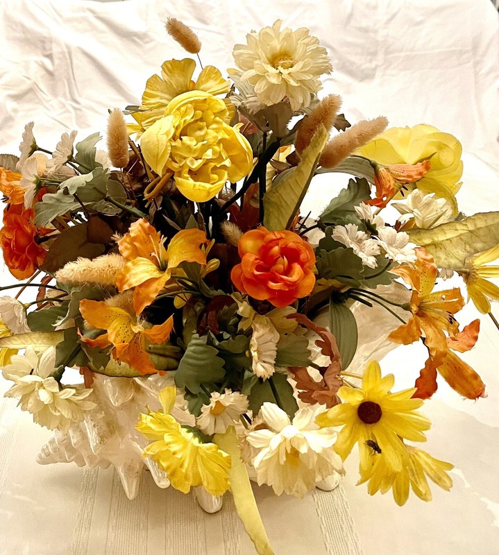 Floral Decor Multiple Silk Flowers In Ceramic Conch Sea Shell Planter 13” H