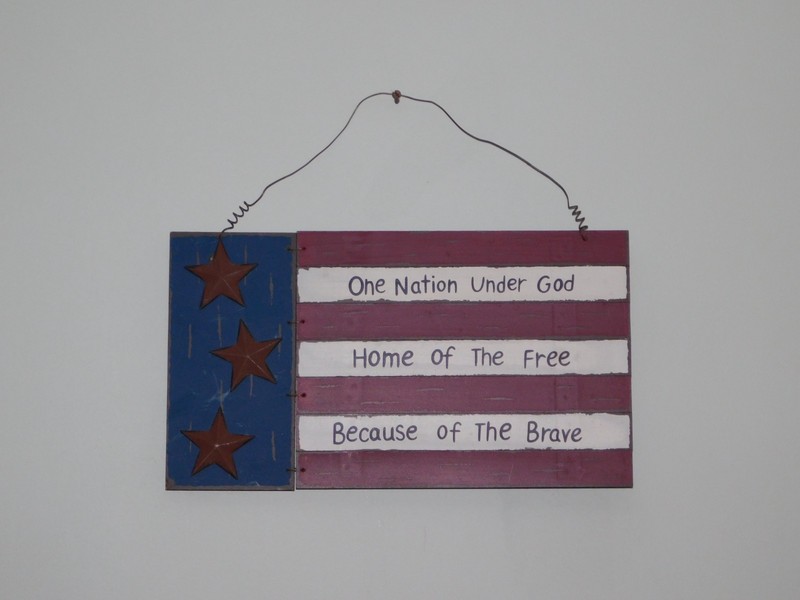 16X9 PATRIOTIC WOODEN AMERICAN FLAG HANGING WALL DECOR ONE NATION UNDER GOD SIGN