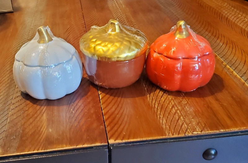 Ceramic Pumpkin Trinket Boxes Lot 3 with Lids Orange Gold 4 x 4 x 3.875