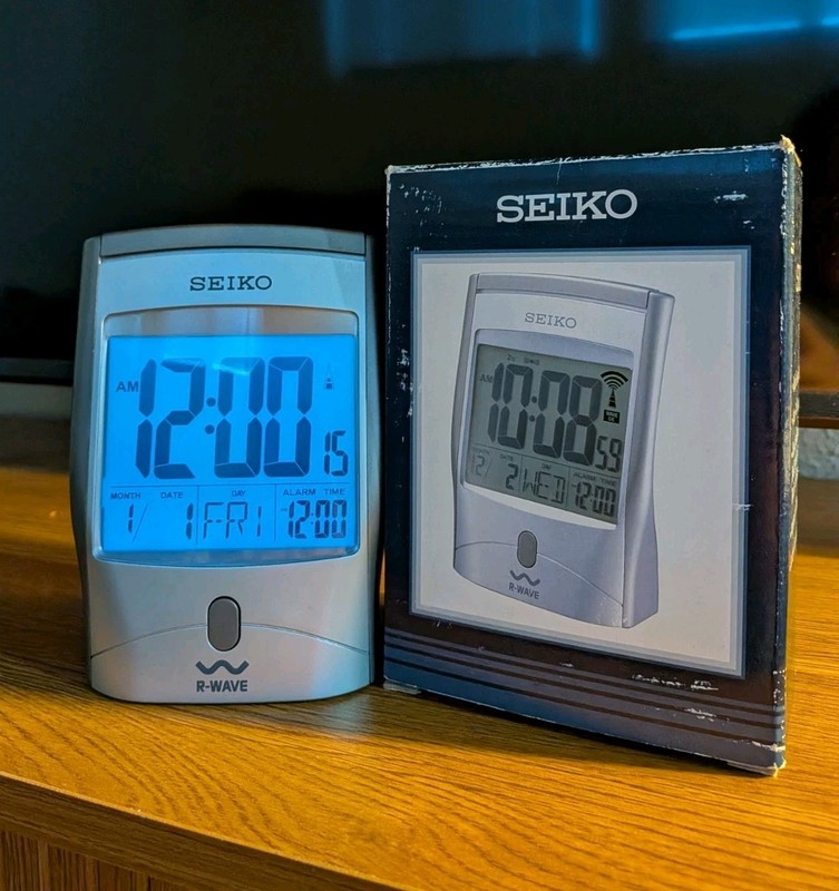 Seiko R-Wave Atomic Clock Radio Controlled Tested Working