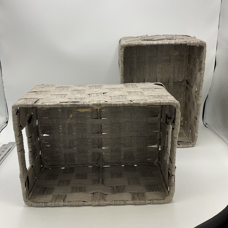 Set Of Two 10.5” X 7.5” X 5.5” Gray Weaved Rectangular Baskets