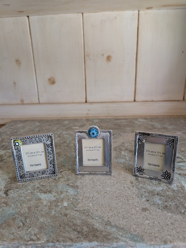 NIB Vintage Set of 3 Pier 1 Imports Desktop Frames Silver Tone 1.75” X 2.5”