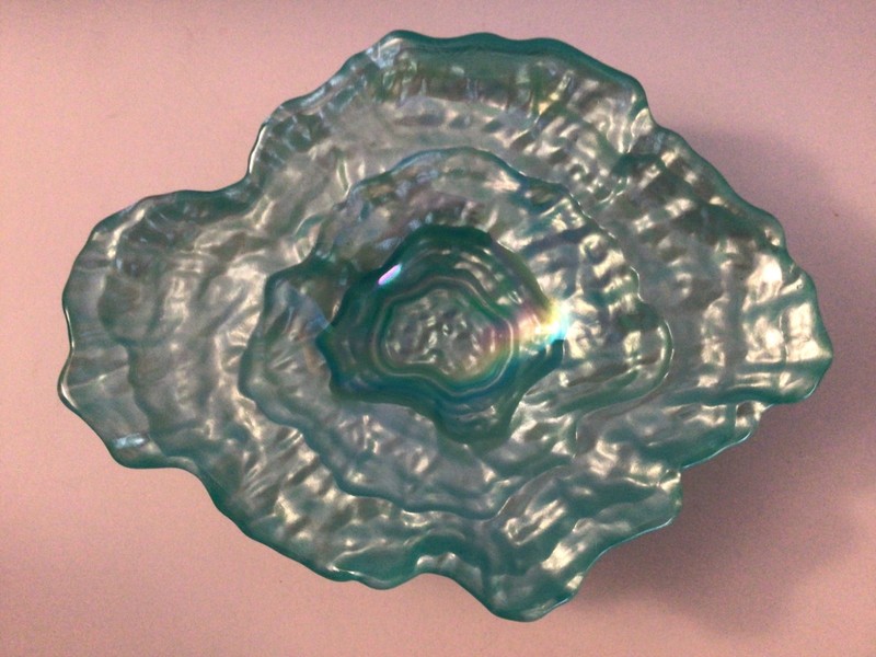 Akcam Iridescent Textured Decorative Blue Art Glass Oyster Shell Dish/Plate