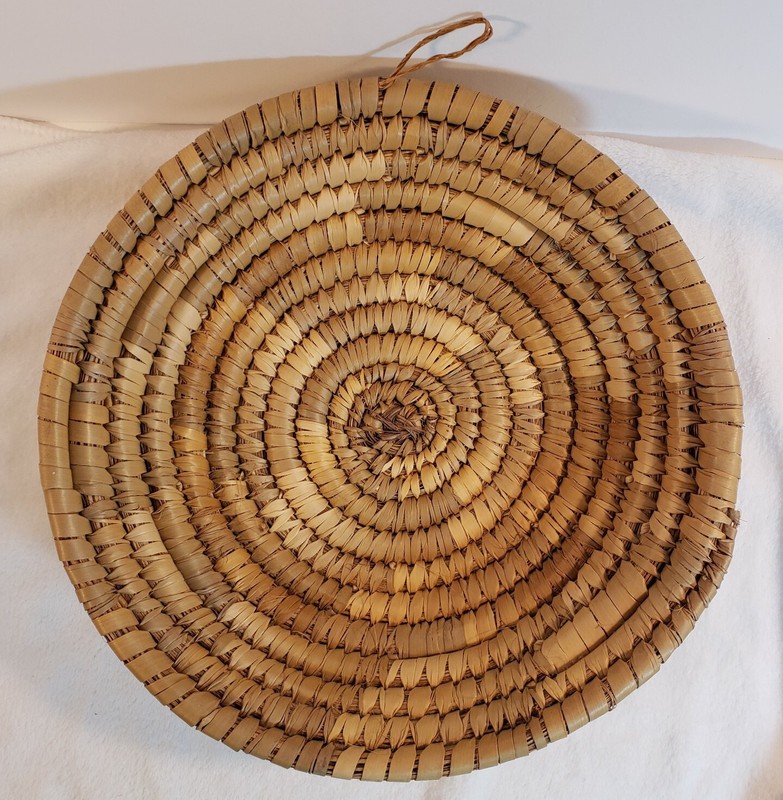 Natural Woven Nesting Basket Decor Set Of 2 gallery