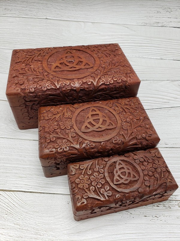 Triquetra Knot Wood Celtic Box Set, Irish Wooden Box, Welsh Keepsake, Hand Tarot