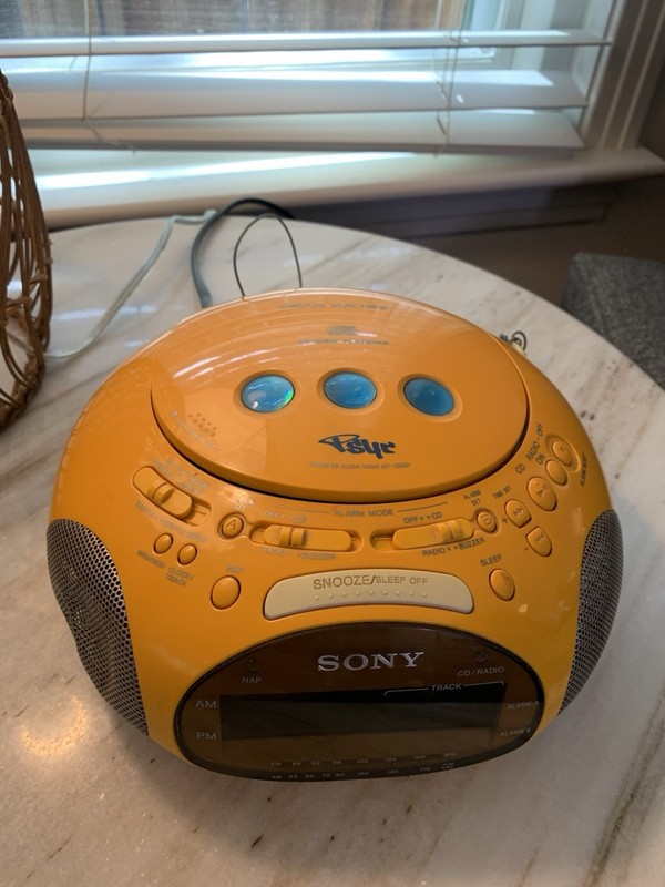 Sony Dream Machine ICF-CD831 PSYC RARE Y2K Yellow CD Alarm Clock Radio TESTED