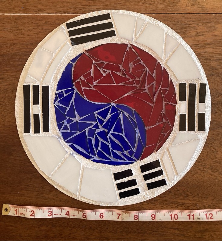 Stained Glass Korean Flag Taegeukgi Round Red Blue White Black 11in