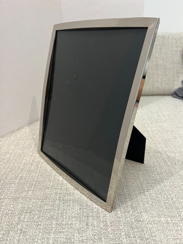 Crate & Barrel Eliza Shiny Silver Metal Tabletop/Wall Picture Frame 8″x 10″