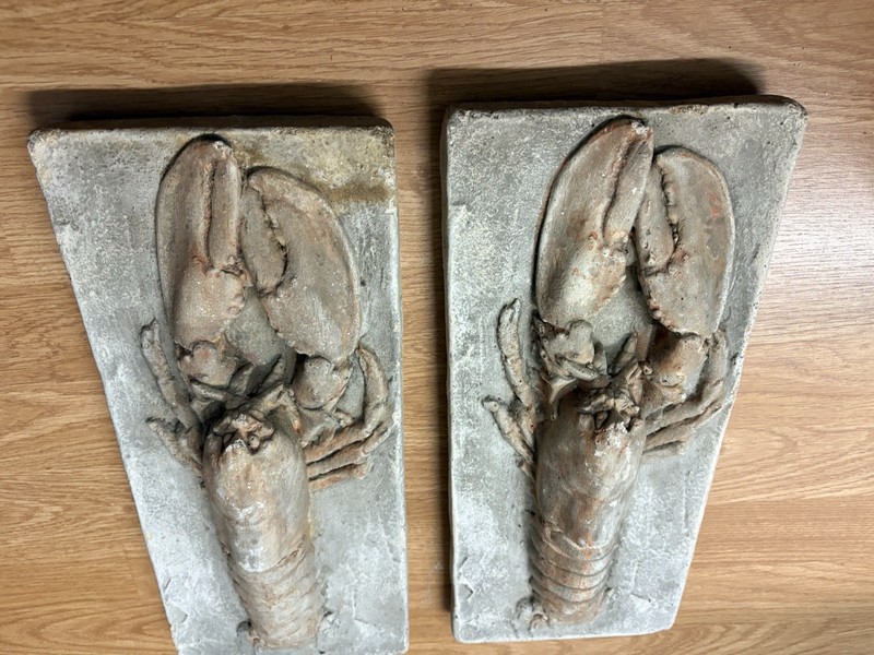 VTG Concrete Slab Lobster Hanging Wall Art 14.5x6x25x1” INDOOR/OUTDOOR WALL ART gallery
