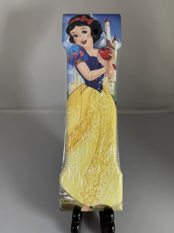 Disney Princess Snow White Decor Wall Sign Dimensional Letter I Metal Tin