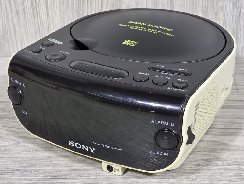 Sony ICF-CD815 Dream Machine AM-FM CD Player Dual Alarm Clock Radio – TESTED –