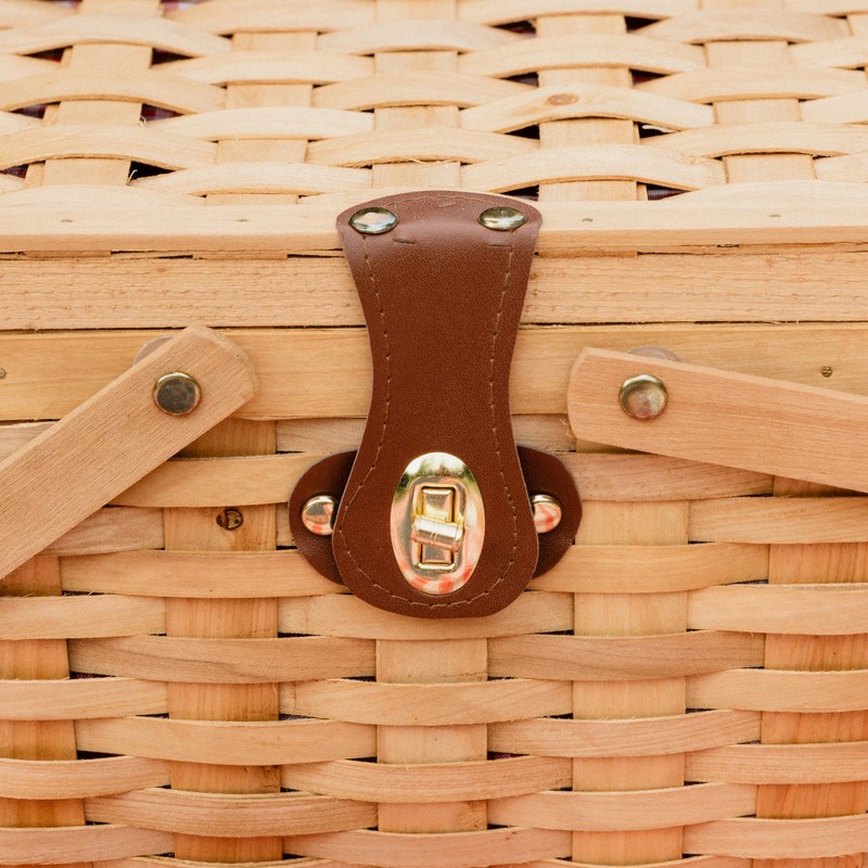 New Gingham Lined Woodchip Picnic Basket With Lid and Movable Handles gallery