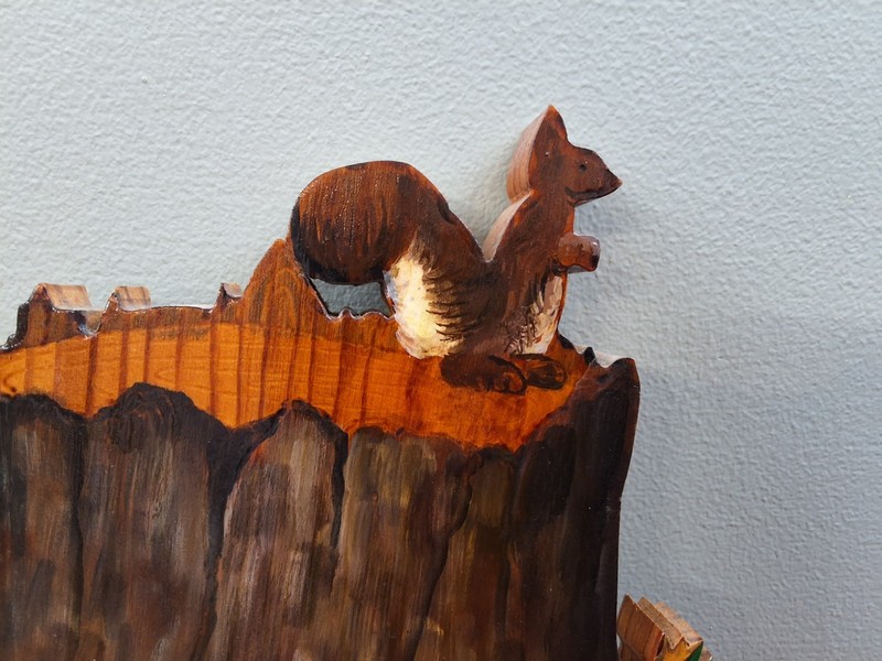 Vtg ONE OF A KIND Exquisite Painted SQUIRREL STUMP Wood Cut Plaque Wall Hanging gallery