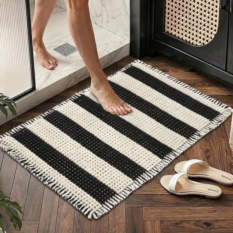 Matessenz Waffle Bath Mat 20×32, Super Absorbent Non Slip Bathroom Rug with