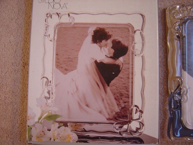 Studio Nova SWEETHEARTS Heavy Glass Picture Frame 8" x 10" Photo w/ original box gallery