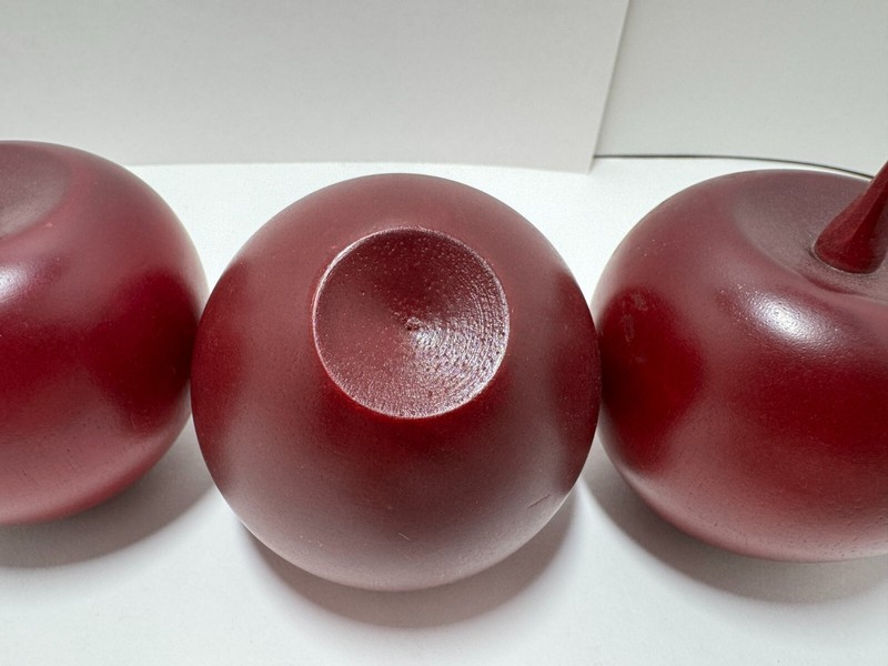Vtg 7 Wooden Apples Folk Art Farmhouse Primitive Decor Bowl Fillers NOT BASKET gallery