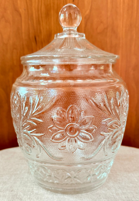 Vintage Heavy 9.5″ Pressed Glass Lidded Jar Candy Biscuit Cracker