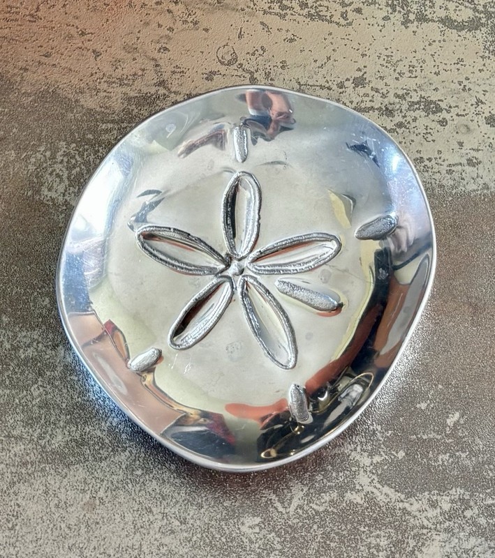 Mariposa 6" Sand Dollar Design Sandcast Aluminum Canape Snack Trinket Candy Dish gallery