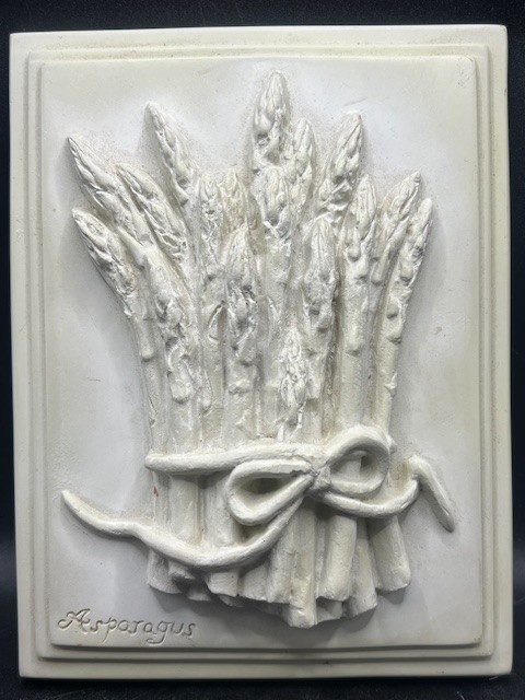 Asparagus 3D Relief Sculpted Resin Hanging Kitchen Plaque Tile Wall Decor 8.5" gallery
