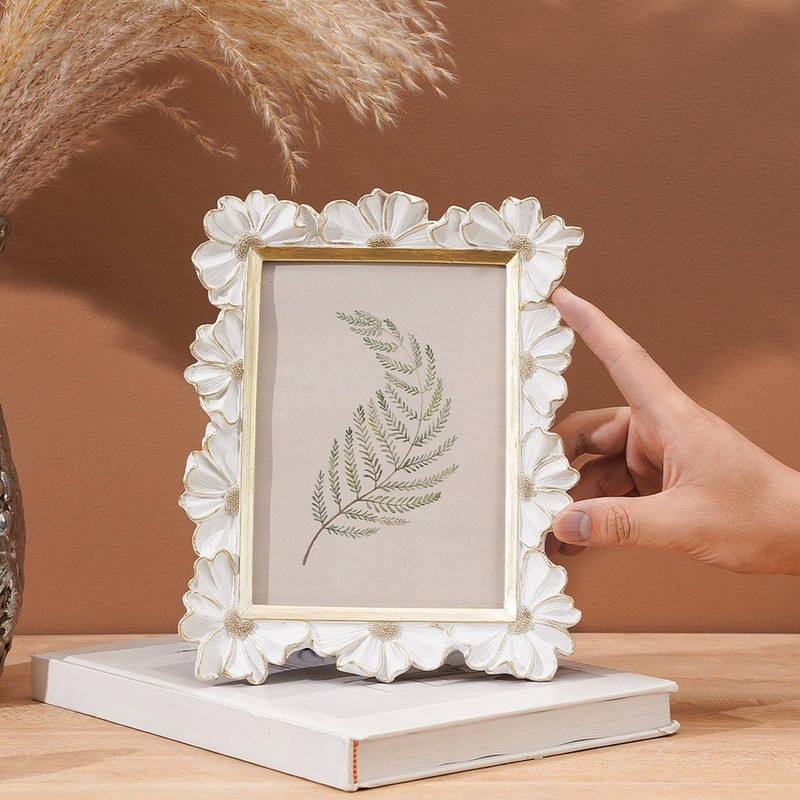 Elegant Gold Picture Frames Set for Photos 6x8in 4x6in 3x5in Resin Build gallery