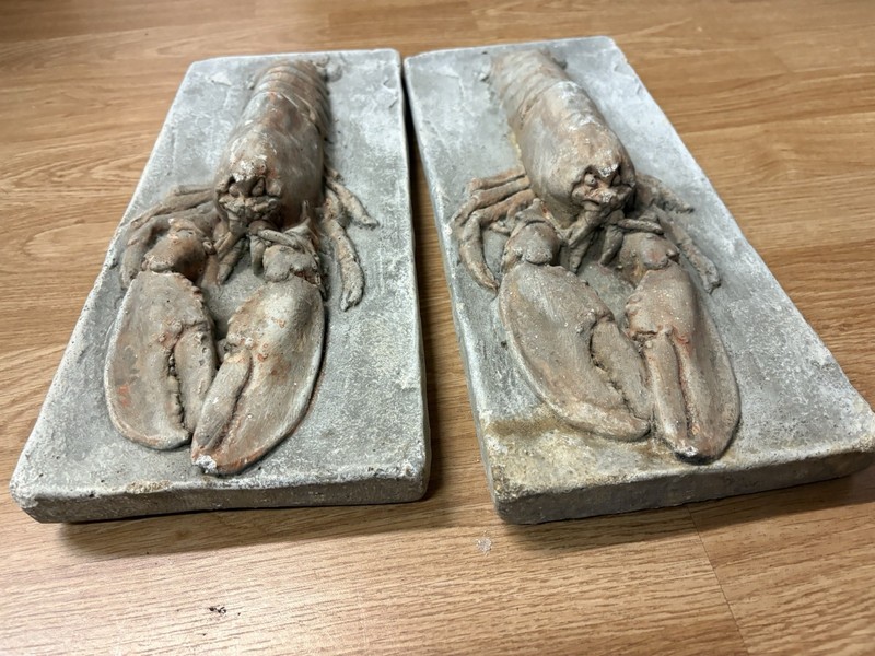 VTG Concrete Slab Lobster Hanging Wall Art 14.5x6x25x1” INDOOR/OUTDOOR WALL ART gallery