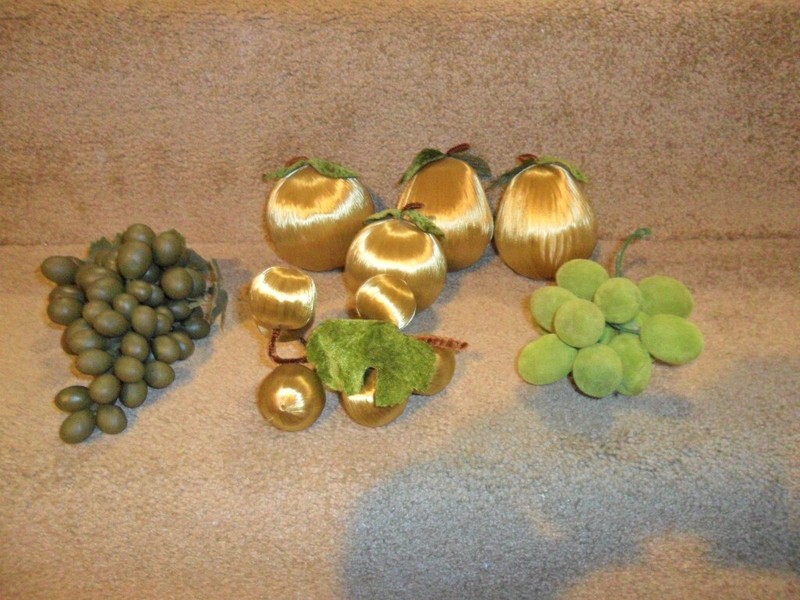 Vintage Satin & Velvet Faux Fruit 6 pc Grapes Pear apples