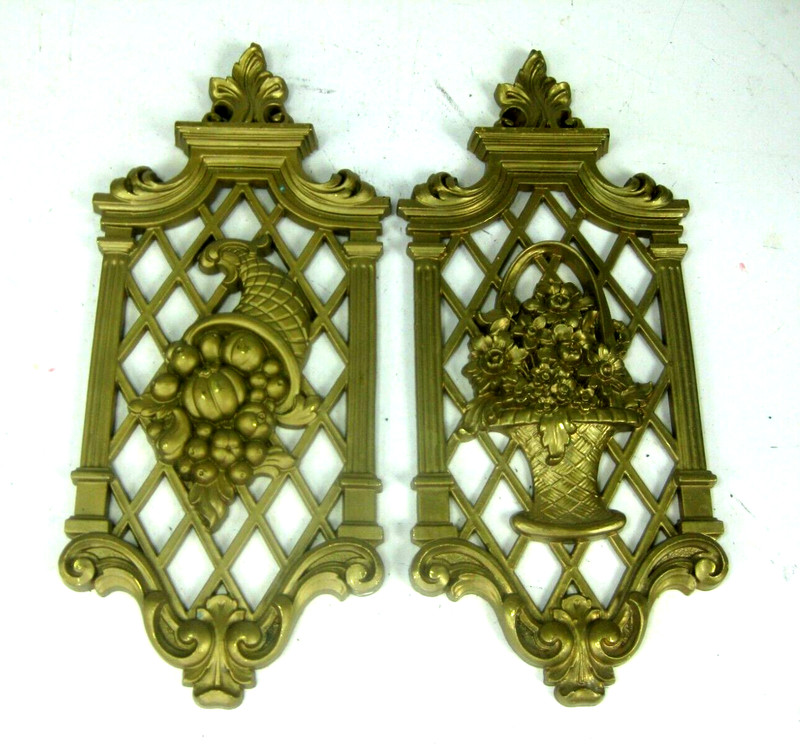 Pair 1971 Dart Ind Resin Decorative Wall Plaques 7212 & 7214