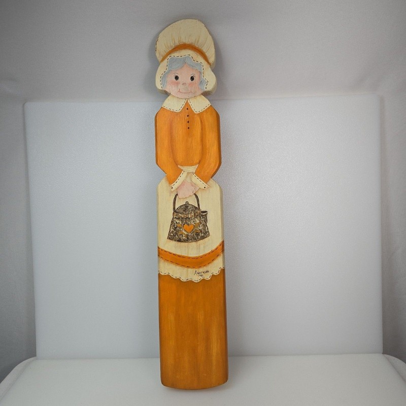 VTG Primitive Old Woman Wall Hanging Hand Painted Folk Art Rustic Farmhouse 1983
