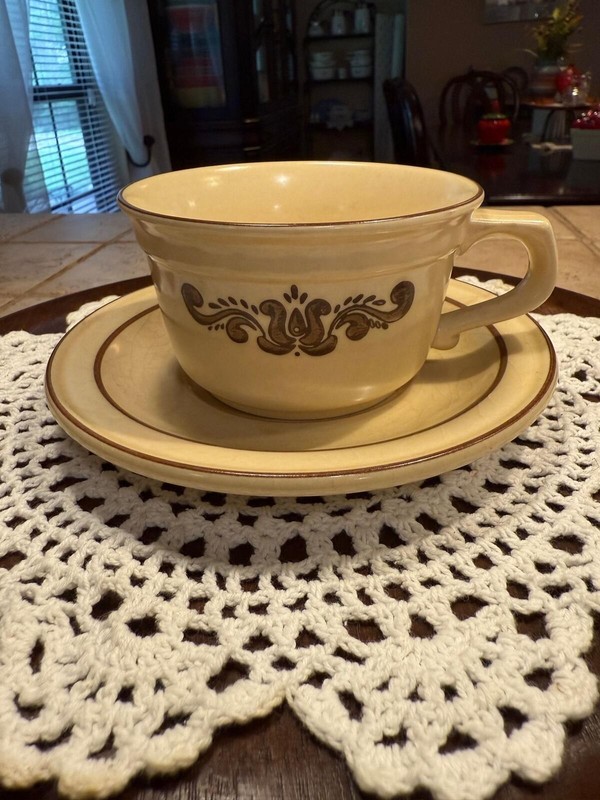 Set Of 2 Vintage Pfaltzgraff Village Coffee Tea Cup and Saucer 4 Pieces Total