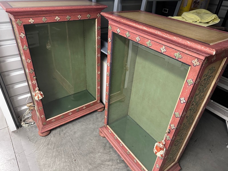 Thomas Bartlett Interiors Curio Cabinets