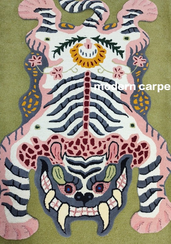 Tibetan Tiger Rugs Handmade 100% Woolen Hand Tufted For Home Decoration