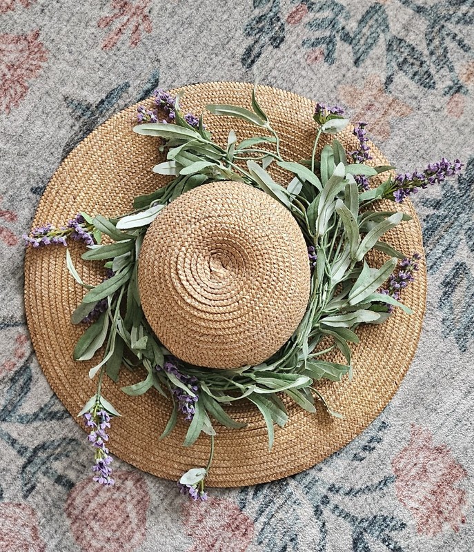 Vintage Straw Hat Door hanging Wreath Wall Decor Shades Of Purple Flowers