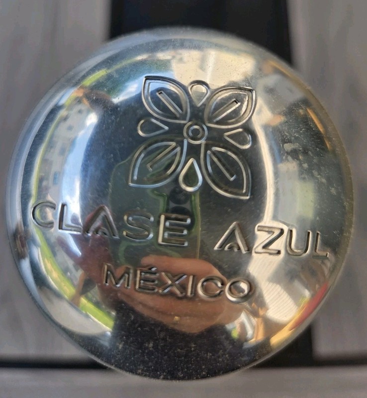 Clase Azul Reposado Empty Tequila Bottle Decanter 750ml w/ Lid Hand Painted gallery