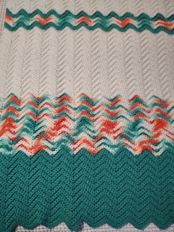 Handmade Crochet Afghan Throw Lap Blanket Chevron Zig Zag Granny Core 32"X55" gallery
