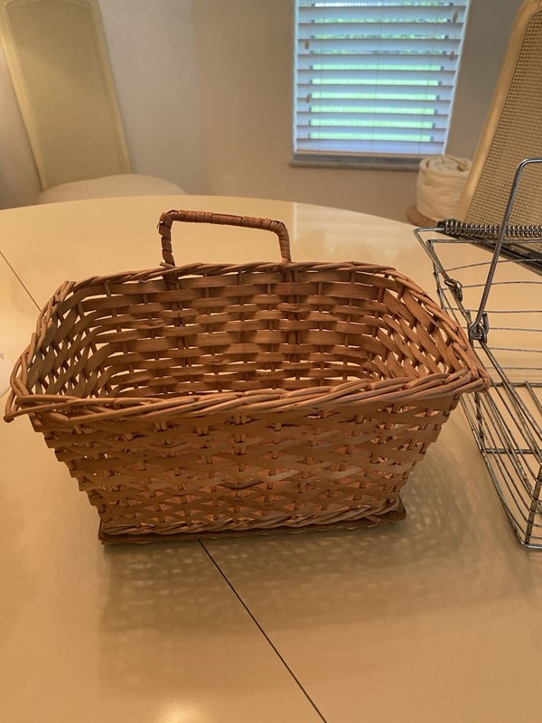 2 Wicker/Rattan Basket With 1 Handle And Metal Wire Baskets 10" Long & 7" Wide gallery