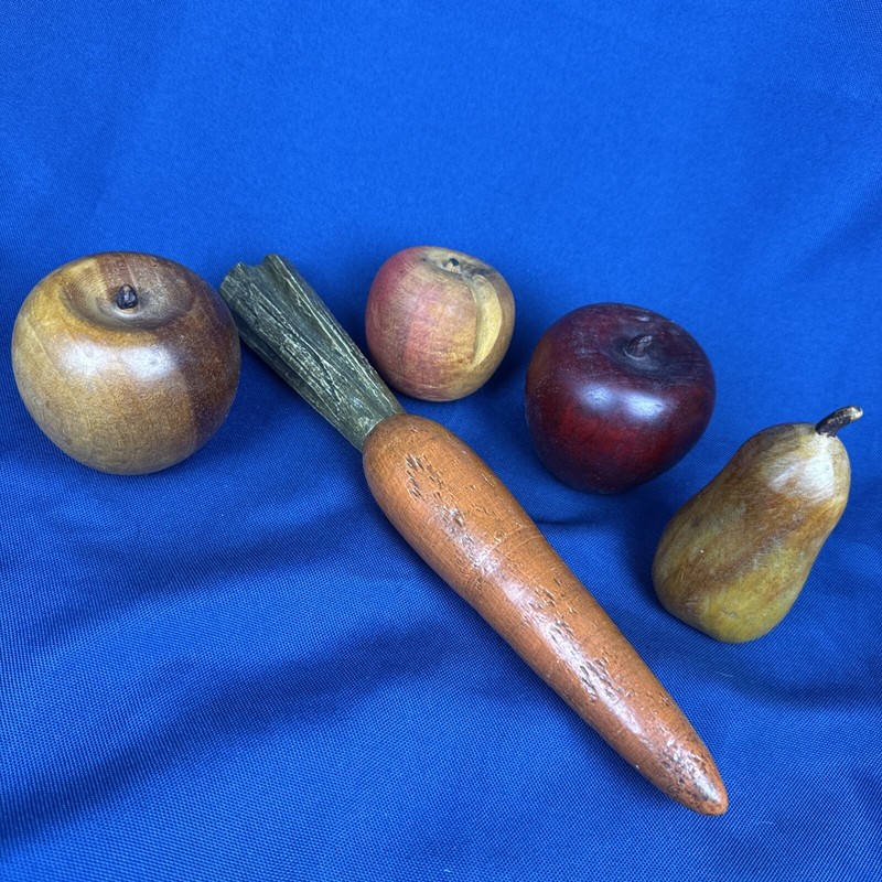 Vintage Carved Wooden Fruit Faux Apples Carrot Pear 5-pc Realistic Bowl Decor