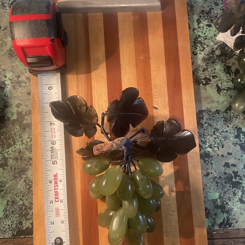 2 Bunches of Vintage Green Jade Grapes with Dark Green Leaves Poseable Stone gallery