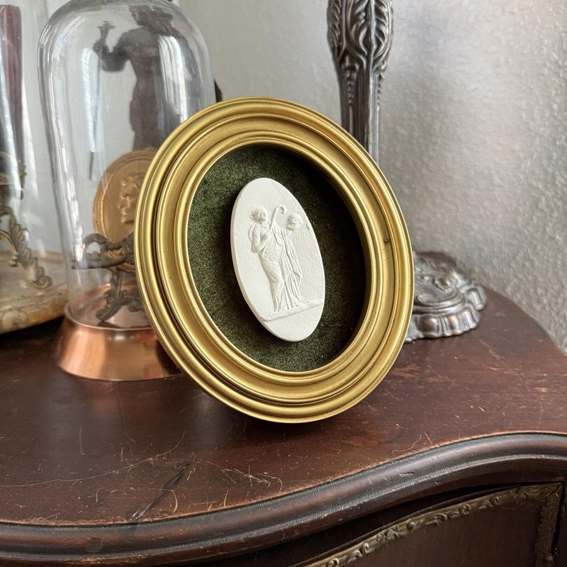 Vintage Style Framed Plaster Cameo Intaglio classical Relief Gold Oval Frame