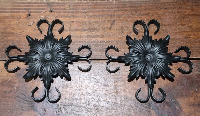 Vintage Rustic Wrought Iron Heavy Metal Wall Hanger