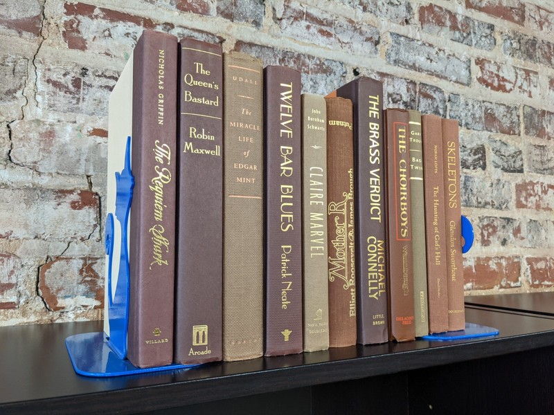 Books by the Foot | Color-Coordinated Decorative Hardcover Books, Decor, Staging