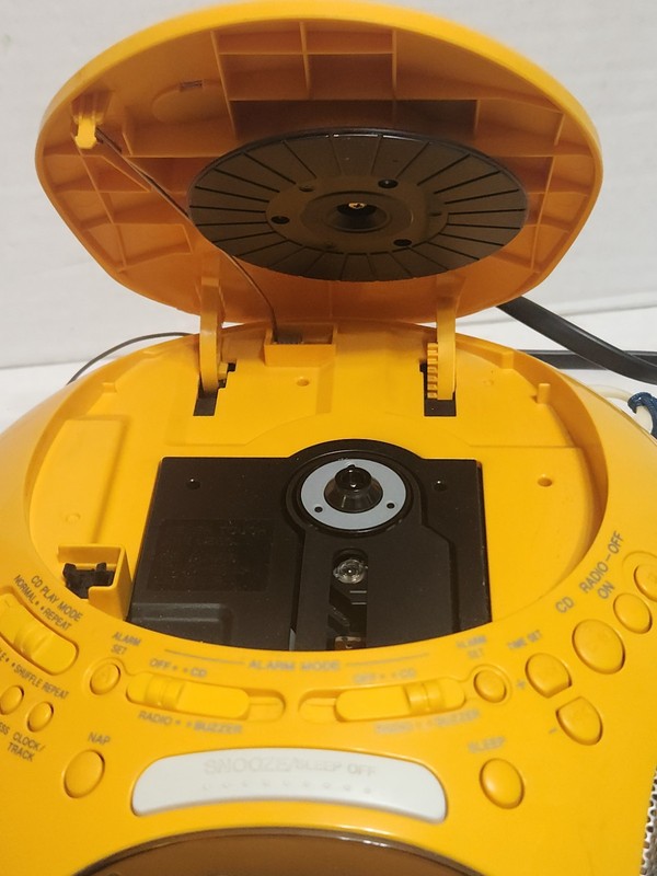 Sony Dream Machine ICF-CD831 PSYC Y2K Yellow CD Alarm Clock Radio TESTED gallery