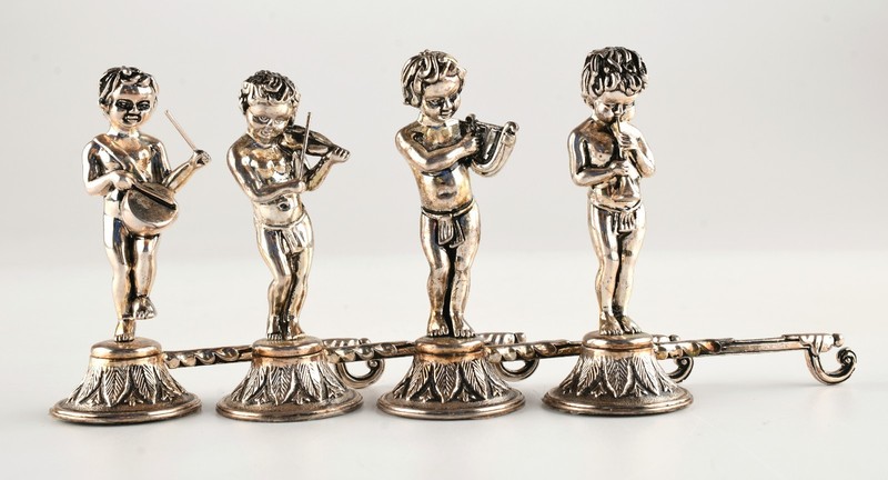 *Lot of 4 Vintage Silver Plated Putto Place Card Holders Cherub Angels Musicians