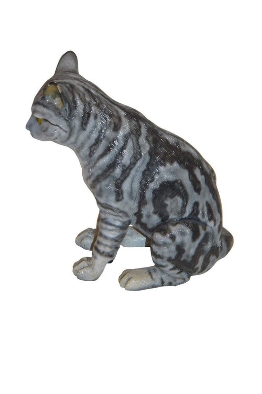 Sitting Cat Bronze Statue -  Size: 11"L x 6"W x 11"H.