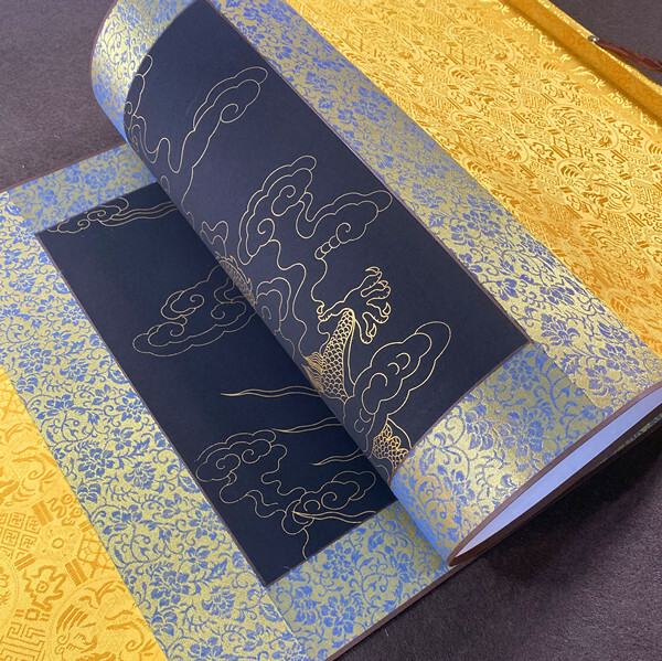 1PC Blank Xuan Paper Hanging Scroll Dragon Pattern Chinese Art paper Stationery