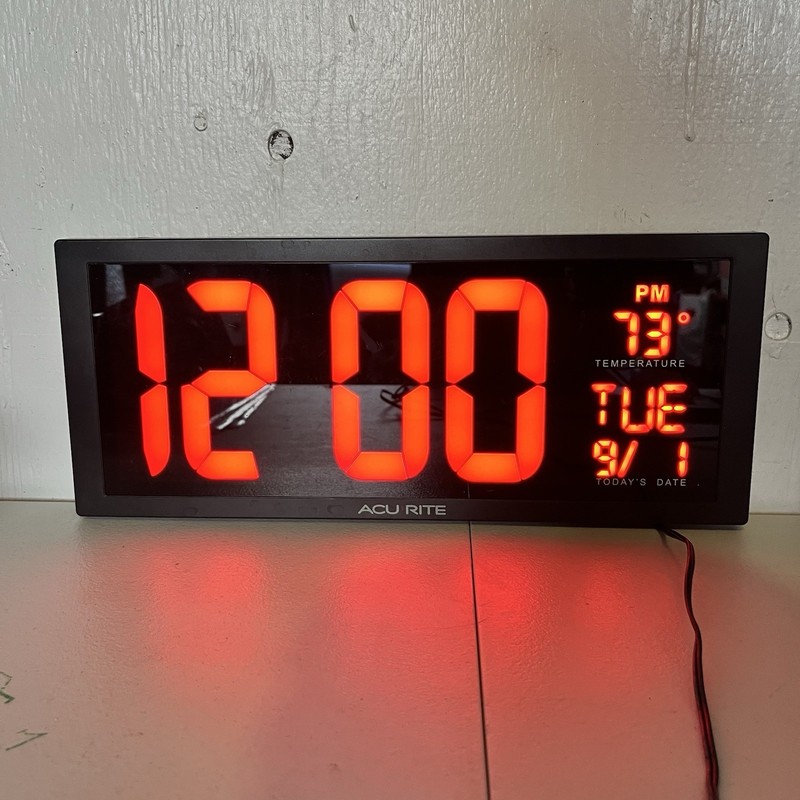 AcuRite 75127 14.5″ Oversized LED Clock w/ Indoor Temperature & Date Wall/Desk
