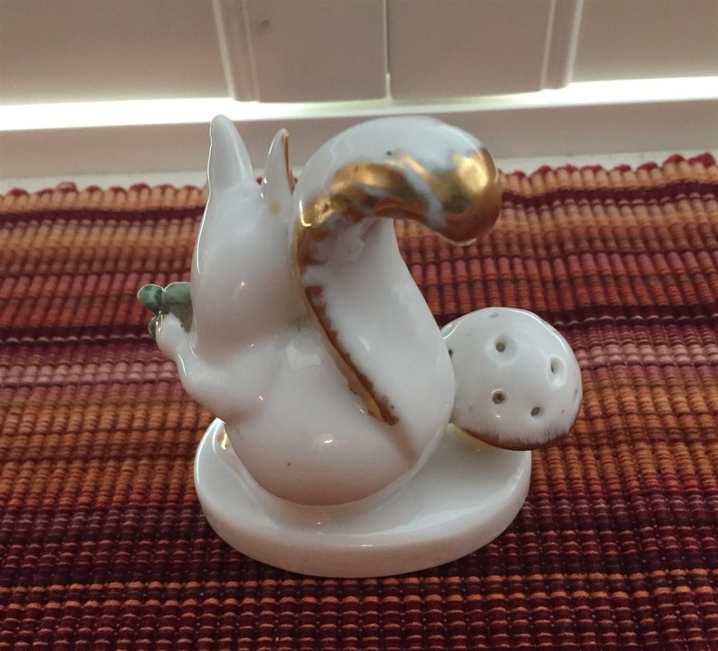 Vtg White Gold Trim Porcelain Squirrel with Acorn Toadstool Mushroom Figurine gallery