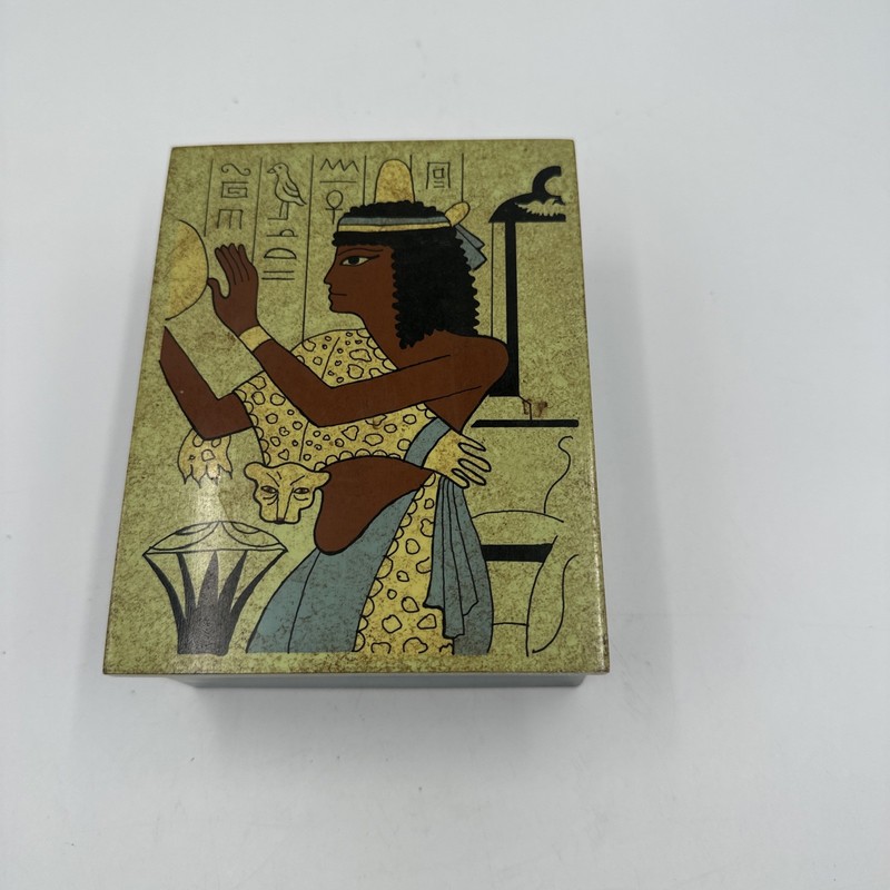 Vintage Wilton & Lee Ltd Columbia Pa USA 6 x 5 in Box Nefertari Egyptian Design gallery